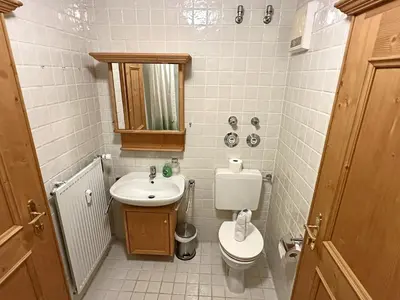 Ein Badezimmer in der Unterkunft Gschwendtnerhof App22 Böhm