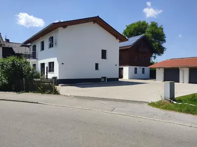 Das Gebäude in dem sich die Ferienwohnung befindet