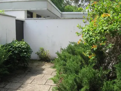 Ein Garten an der Unterkunft Ferienwohnung Plaggemars Verm nur Sonntag auf Samstag