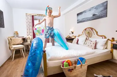 Ein Bett oder Betten in einem Zimmer der Unterkunft Gasthof Alter Wirt