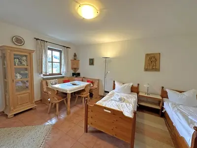 Ein Bett oder Betten in einem Zimmer der Unterkunft Gschwendtnerhof App9 Hoffmann