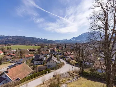 Ein allgemeiner Bergblick oder ein Berglick von der Ferienwohnung aus