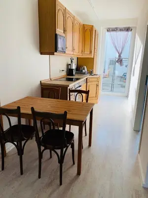 Küche/Küchenzeile in der Unterkunft Großartige 3 Zimmer Ferienwohnung mit Kamin und Garten für 1-6 Personen