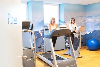 Das Fitnesscenter und/oder die Fitnesseinrichtungen in der Unterkunft Hotel Alpenblick