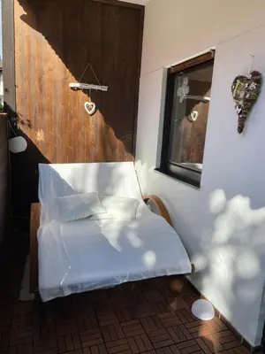 Ein Sitzbereich in der Unterkunft Puppi' s Nest mit Alpspitzblick in Garmisch- Partenkirchen