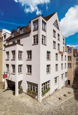 Das Gebäude in dem sich das Hotel befindet