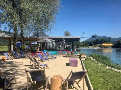 Naturlandschaft in der Nähe der Lodge