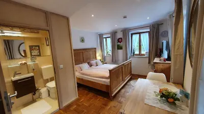 Ein Badezimmer in der Unterkunft Gästezimmer Vogtareuth Rinser