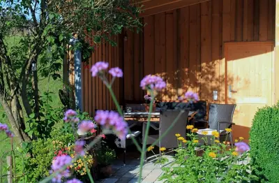 Ein Garten an der Unterkunft Ferienwohnung Pölzl