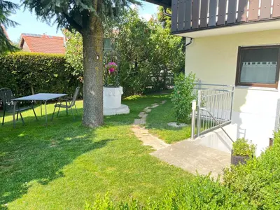 Ein Garten an der Unterkunft Appartement Am Straßland