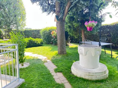 Ein Garten an der Unterkunft Appartement Am Straßland
