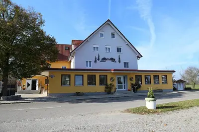 Das Gebäude in dem sich das Hotel befindet