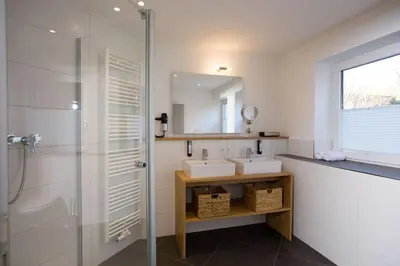 Ein Badezimmer in der Unterkunft Hotel Tanneck