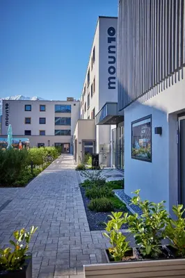 Das Gebäude in dem sich das Aparthotel befindet
