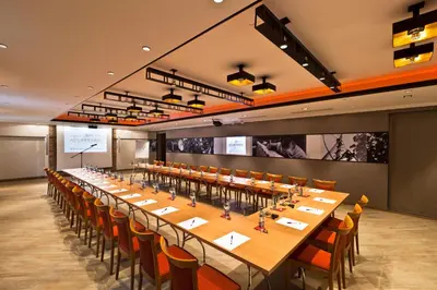 Ein Restaurant oder anderes Speiselokal in der Unterkunft Posthotel Kolberbräu