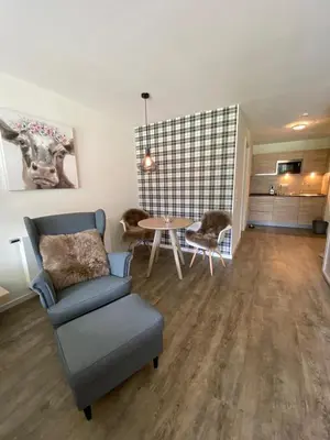 Ein Sitzbereich in der Unterkunft Apartment BERGliebe - schnuckelig, ruhige und zentrale Lage