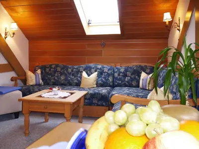 Ein Sitzbereich in der Unterkunft Gästehaus Alfred Klais