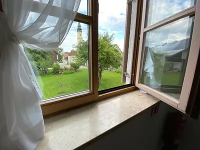 Ein Garten an der Unterkunft Hotel zur Ulme