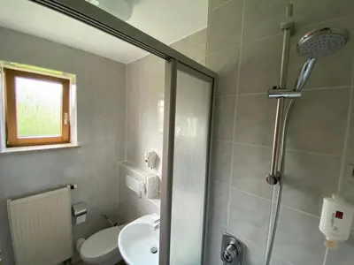 Ein Badezimmer in der Unterkunft Hotel zur Ulme