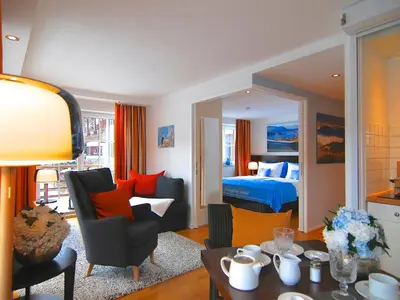 Ein Sitzbereich in der Unterkunft Hotel Hubertus Schliersee