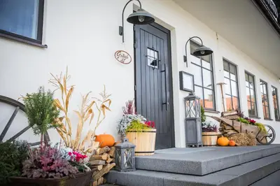 Das Gebäude in dem sich die Ferienwohnung befindet