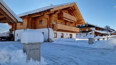 Alpenchalet St.Ulrich im Winter
