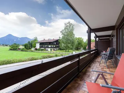 Ein allgemeiner Bergblick oder ein Berglick von der Ferienwohnung aus