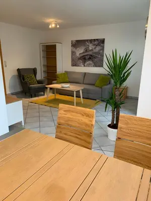 Ein Sitzbereich in der Unterkunft Ferienwohnung Garten mit Terrasse