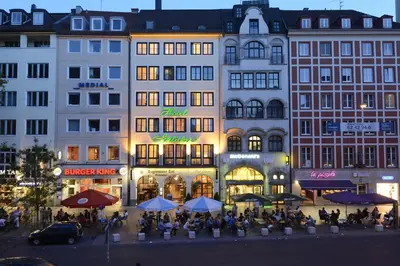 Das Gebäude in dem sich das Hotel befindet
