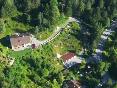 Blick auf Bäckeralm© - B&B 16 + aus der Vogelperspektive
