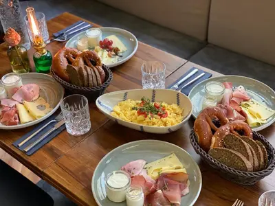 Essen im Hotel oder in der Nähe