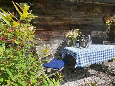 Ein Garten an der Unterkunft Ferienwohnung Vroni