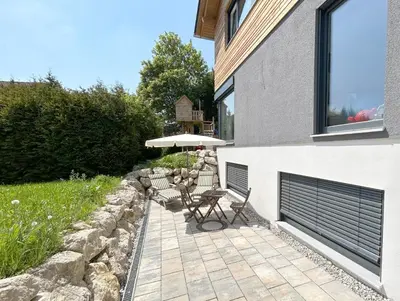 Ein Garten an der Unterkunft FeWo Himbeerweg