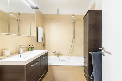 Ein Badezimmer in der Unterkunft Petras Ammerseeblick