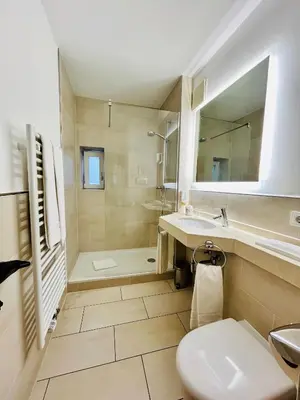 Ein Badezimmer in der Unterkunft Hotel Fischerhaus