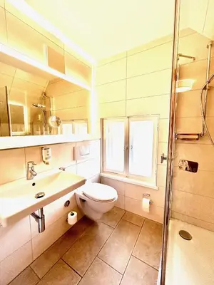 Ein Badezimmer in der Unterkunft Hotel Fischerhaus