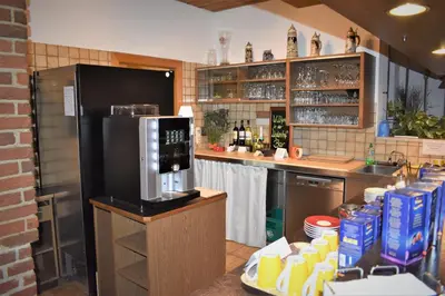 Küche/Küchenzeile in der Unterkunft Hotel Pension Lindenhof