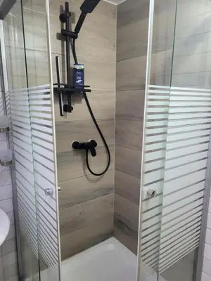 Ein Badezimmer in der Unterkunft Pension Schlafstuhl