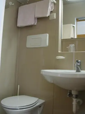 Ein Badezimmer in der Unterkunft Hotel Waltraud Garni