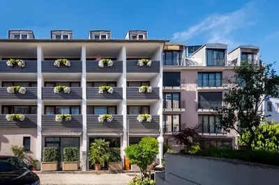 Das Gebäude in dem sich das Hotel befindet