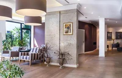 Ein Sitzbereich in der Unterkunft Hotel Bayerischer Hof