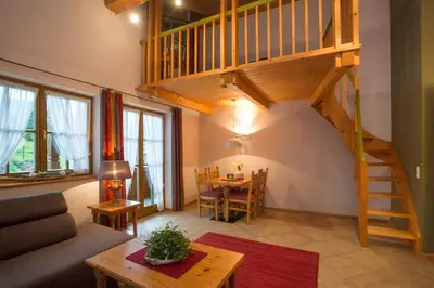 Ein Sitzbereich in der Unterkunft Landhaus Stephanie