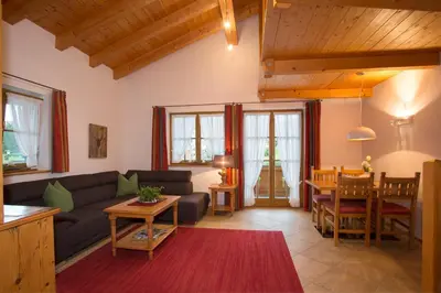 Ein Sitzbereich in der Unterkunft Landhaus Stephanie