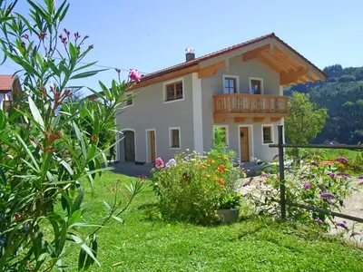 Ein Garten an der Unterkunft Ferienwohnung sZuahäusl
