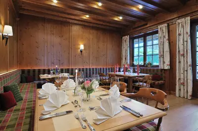 Ein Sitzbereich in der Unterkunft Hotel zur Post