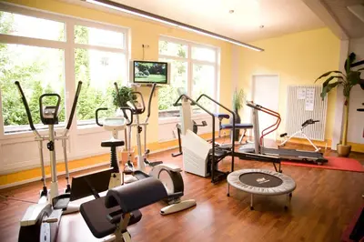 Das Fitnesscenter und/oder die Fitnesseinrichtungen in der Unterkunft ANGERHOF Kur- und Thermenhotel
