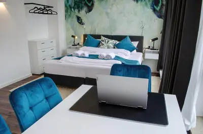 Ein Bett oder Betten in einem Zimmer der Unterkunft HOMELY STAY Studio 6 - Your Comfortable Self-Check-In Studio in Munich