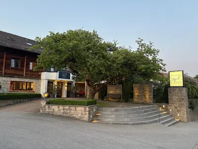 Das Gebäude in dem sich das Hotel befindet