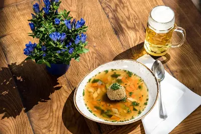 Essen im Hotel oder in der Nähe
