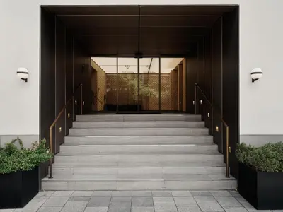 Eine Fassade oder ein Eingang zu Bob W Munich Schwabing